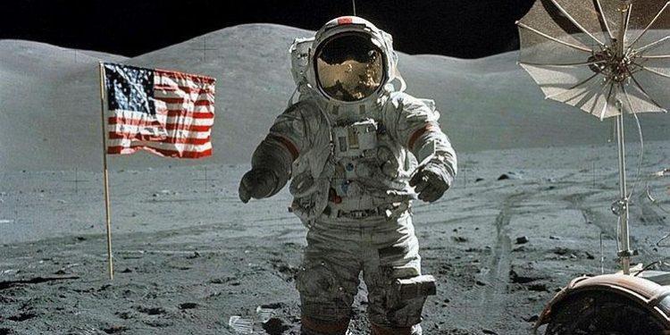 Neil Armstrong Türkiye’de