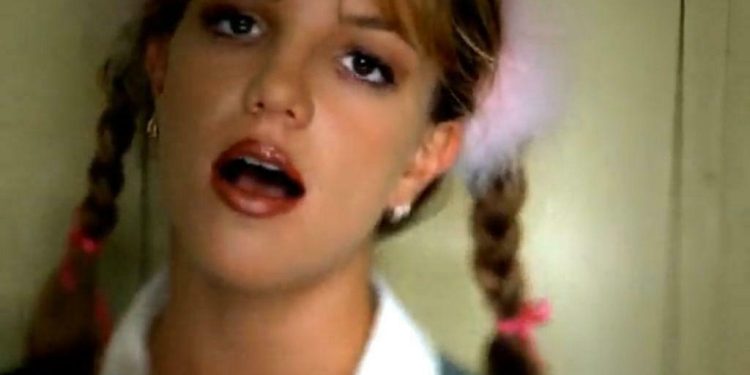 CNN.com Britney Spears’i Öldürdü