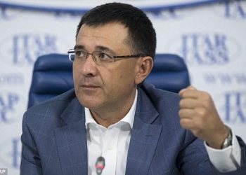 Rus’lar, Amerikalı’ların Kaçırarak Tutukladığı Duma Üyesinin Hacker Oğlunun Serbest Bırakılması İstiyorlar