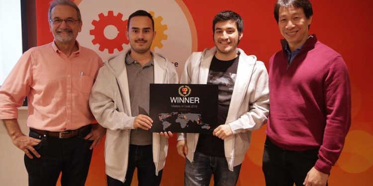 Masters of Code Hackathon Istanbul finalinde, Silikon Vadisi’ne Gitmeye ‘Mobil Bayi’ Projesi Hak Kazandı