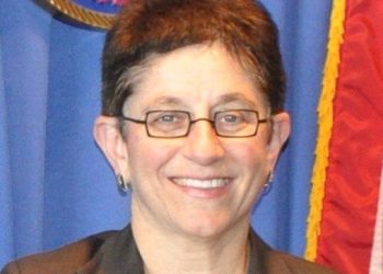 Gigi B.Sohn : FCC Olarak Evrensel Hizmeti, Kendimize Değil, Gerçekten İhtiyacı Olan Vatandaşlarımıza Götüreceğiz