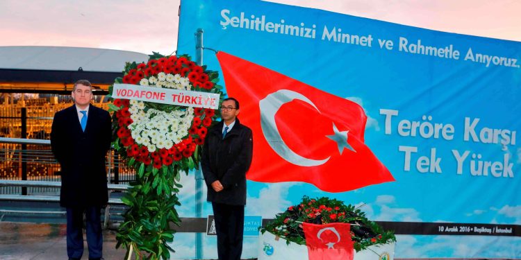 Vodafone Grup AMAP CEO’su Vivek Badrinath Şehitler Tepesine Çelenk Bıraktı