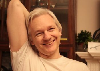 İsveç Savcıları 7 Yıllık Assange Tecavüz Davasını Sonunda Kapattı