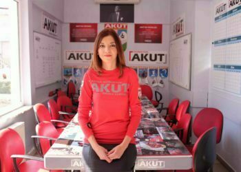 Akut Anlattı : Deprem, Acil Durum Çantası, Depremin Öncesi, Sırası, Sonrasında Yapılması Gerekenler