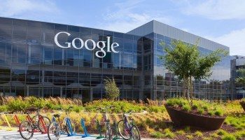 Cinsiyetçi Google Çalışanını Eleştiren de Var, Kutlayan da…