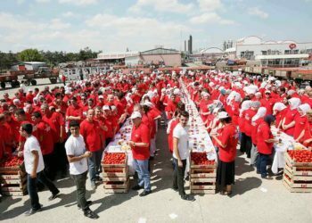 TAT, ‘Domatesin Önderleri’ Projesi ile Tarımda Dijitalleşme Çalışmaları Gerçekleştiriyor