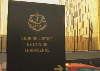 Avrupa Adalet Divanı (ECJ), Uber’in Taksi Servisi Olduğuna Karar Verdi