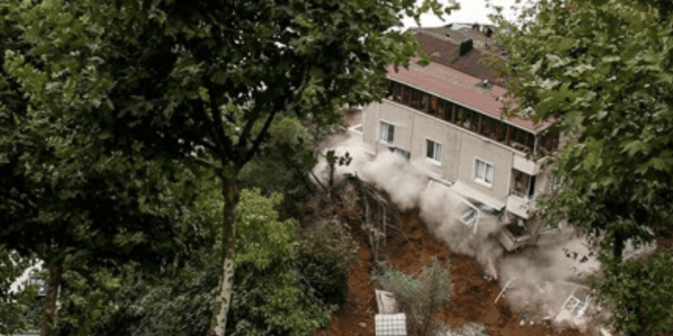 Çöken Bina ve Gecekondu Kültürünün Yediği Bilim