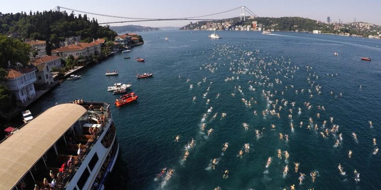 İstanbul Boğazı 22 Temmuz Pazar günü gemi trafiğine kapatılacak