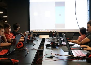 Bilge Adam Genç Akademi’de Çocuklar için Teknoloji Eğitimleri Başladı