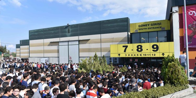 Onbinlerce Oyunsever Gamex’e Koştu