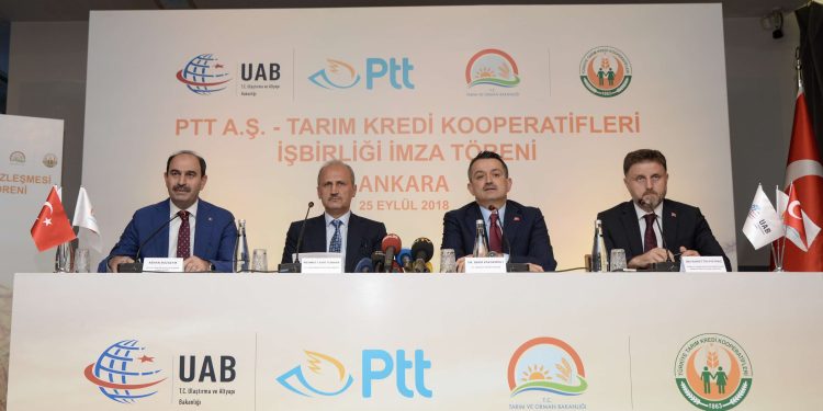 PTT Çiftçiler için Tarım Kart’ı Tanıttı