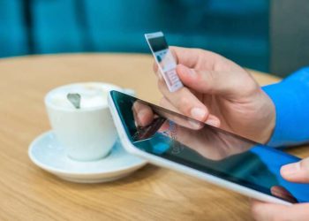 En Büyük 100 Perakendeciden 75’i e-Ticaret Yapıyor