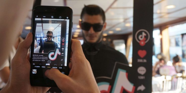 Tiktok’la Yeni İnternet Fenomeni Olmaya Hazır Olun