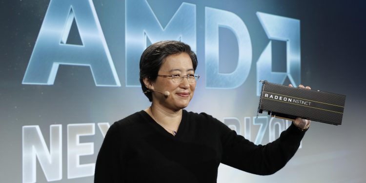 AMD Dünyanın İlk 7 nm CPU ve GPU’sunu Tanıttı