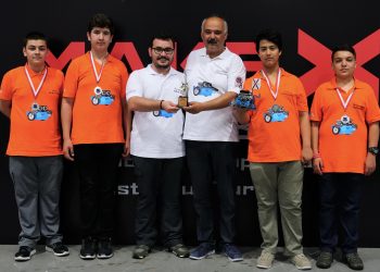 Yarını Kodlayanlar Katılımcısı Adanalı Öğrenciler Aralıkta Çin Yolcusu