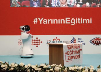 Yarının Eğitimi Zirvesi Yıldız Teknik Üniversitesinde Gerçekleştirildi