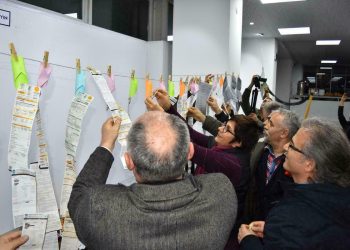 Krizin Faturaları Sergisi Renkli Görüntülerle Açıldı