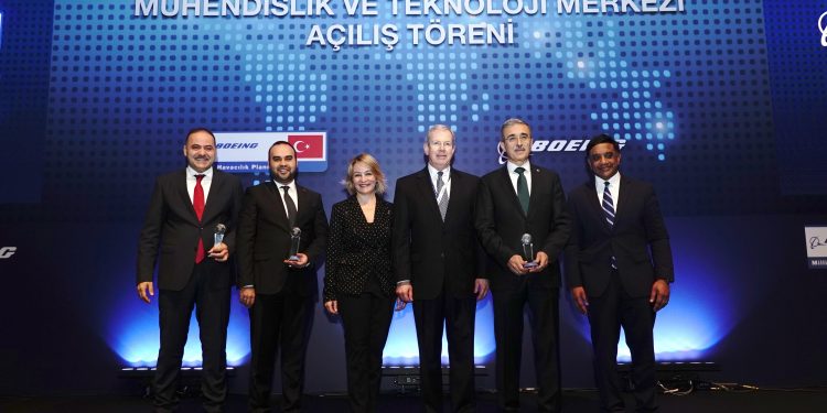 Boeing Türkiye’deki ilk Mühendislik ve Teknoloji Merkezi’ni Açtı