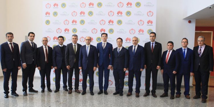 Huawei Yetkili Bilgi ve Ağ Akademisi Laboratuvarı İstanbul Üniversitesi-Cerrahpaşa’da Hizmete Girdi