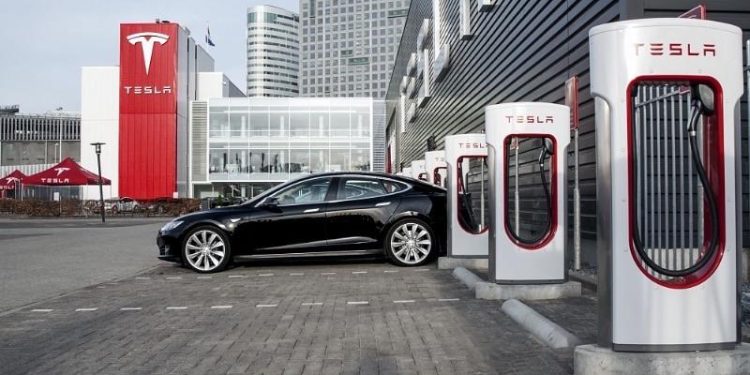 Elon Musk, Tesla Şarj İstasyonlarının Türkiye’ye Kurulacağını Söyledi