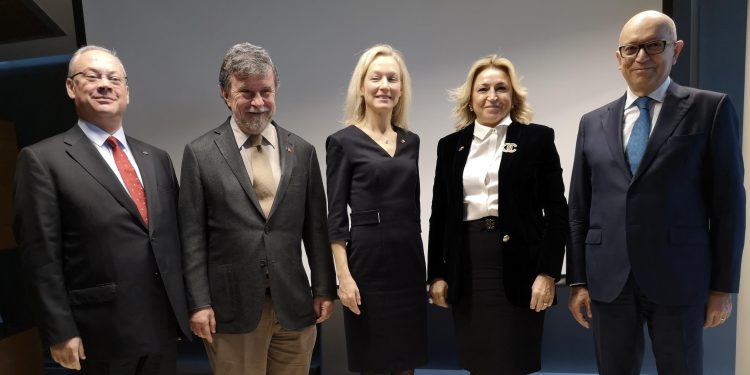 Dijital Türkiye İçin Bağlanabilirlik, Siber Güvenlik ve Yapay Zeka Kritik Önemde