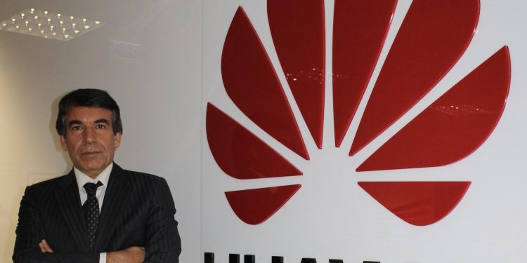 Huawei Akademi Gençleri Geleceğin Mesleklerine Hazırlıyor