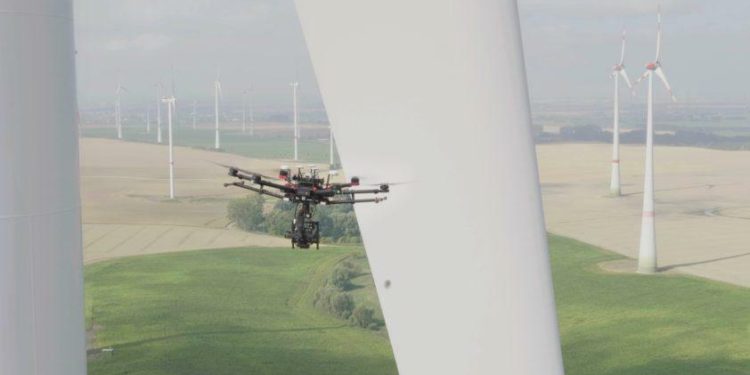Rüzgar Türbinlerinin Bakımları Drone İle Yapılıyor