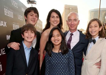 Amazon Yeniden En Değerli Şirket Olurken, Jeff Bezos’un Boşanma Haberi Öne Geçti