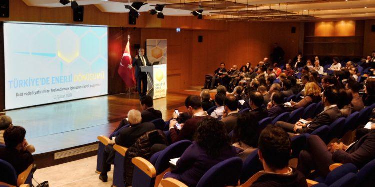 2023’te Türkiye’de Elektriğin En Ucuza Üretildiği Kaynaklar Güneş ve Rüzgar Olacak