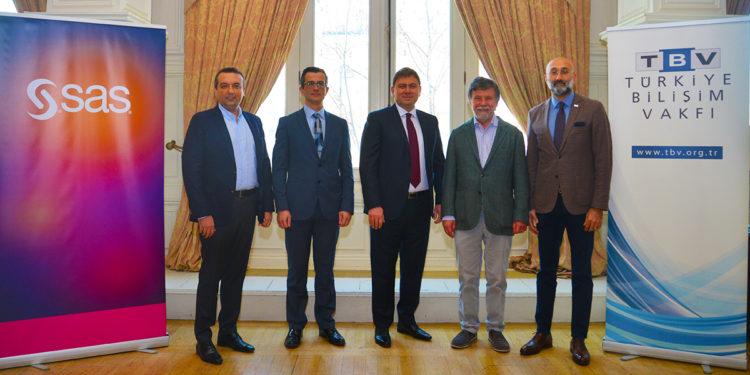 TBV ve SAS “Dijital Teknoloji Geliştiriciler” Projesini Başlattı