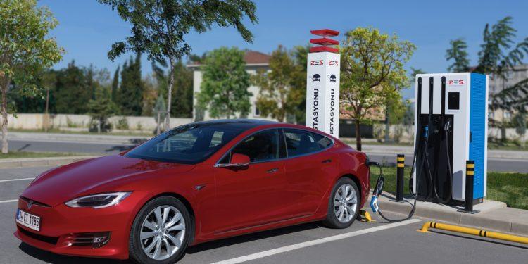Körfez Geçişine 3 ZES Elektrikli Şarj İstasyonu Yerleştirildi