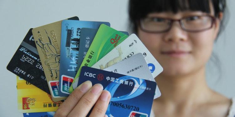 Çin’de Yaklaşık 7.6 Milyar Banka Kartı Var