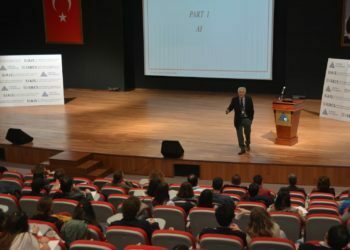 Yeditepe Üniversitesinde Yapay Zekâ ve Bilişsel Bilim Sempozyumu Düzenlendi