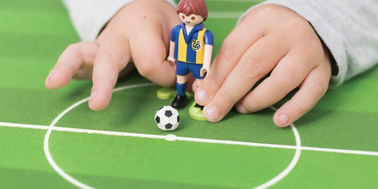 ‘23 Nisan Çocuk ve Teknoloji’ Araştırması : Çocuklar Sokakta Oynamayı Tablete tercih ediyor