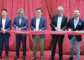 HUAWEI Deneyim Mağazası İstinyePark’ta Açıldı