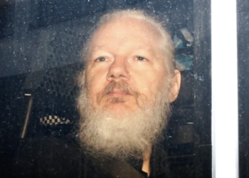 Assange İngiliz Hapishanelerinde 50 Hafta Hapise Mahkum Edildi