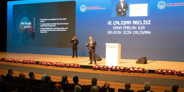 Microsoft Geleceğin Mesleklerini Tanıttı