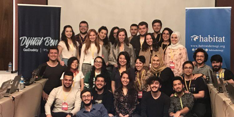 GoDaddy ve Habitat Derneği Türkiye’nin 10 ilinde “Dijital Ben” Projesini Başlattı