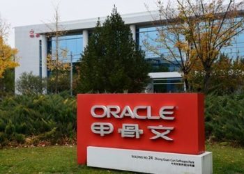 Oracle 900+ Kişiyi İşten Atarak, Çin Ofisini Kapatmaya Gidiyor