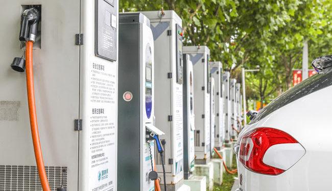 Çin’deki Elektrikli Araç Şarj Sayısı 1 milyona Ulaştı