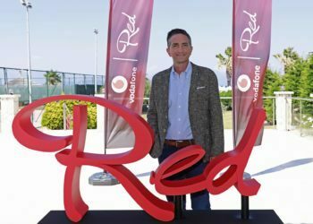 Vodafone Ayrıcalıklı Yeni Tarifesi Red First’ü Tanıttı