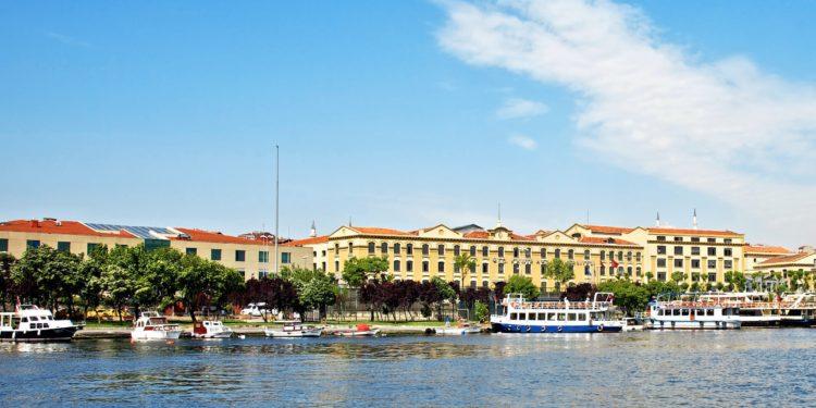 Kadir Has Üniversitesi “Yeni Eğitim Modeli”ne Geçiyor