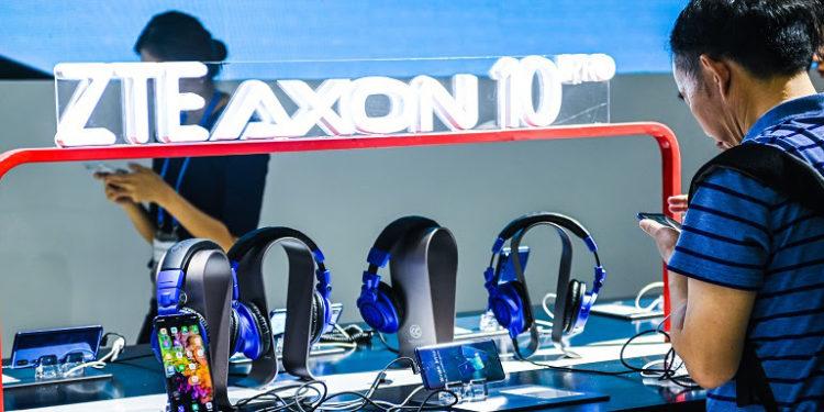 Çinli ZTE, 5G’li Telefonu Satışa Sundu