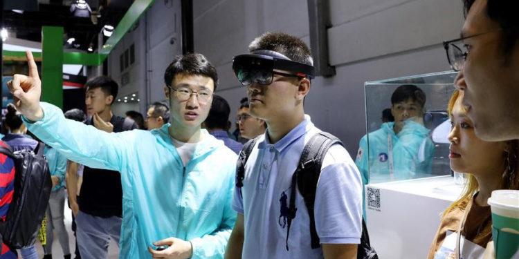 5G Teknolojili TIR 15 Saniyede Yükleme Boşaltma Yapabiliyor