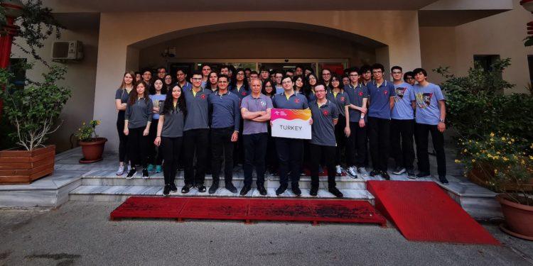 Türkiye Fizik Milli Takımı, Uluslararası Fizik Olimpiyatında Başarı Kazandı