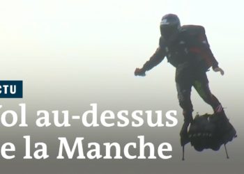 Bireysel Uçuşta Devrim; Fransız Mucit Fransa-İngiltere Arasını Hoverboard ile Geçti