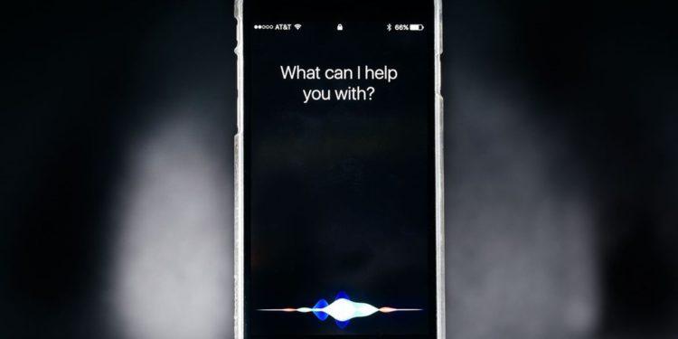 Apple Görevlileri, Siri Kayıtlarında Düzenli Olarak Dinliyor mu?