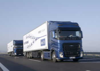 “Platooning” Teknolojisine Sahip Ford Trucks Kamyonları Test Sürüşü Gerçekleştirdi