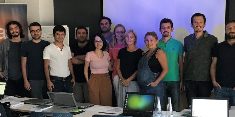 “Dijital Teknoloji Geliştiriciler” Projesi “Eğitici Eğitimleri” ile Büyüyor